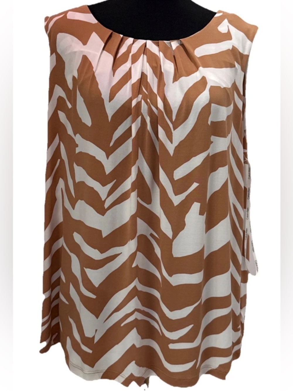 Calvin Klein Women's Sleeveless Beige/White Blouse, Size 2X, NWT